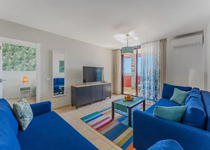 Olivia Sunset Apartment *